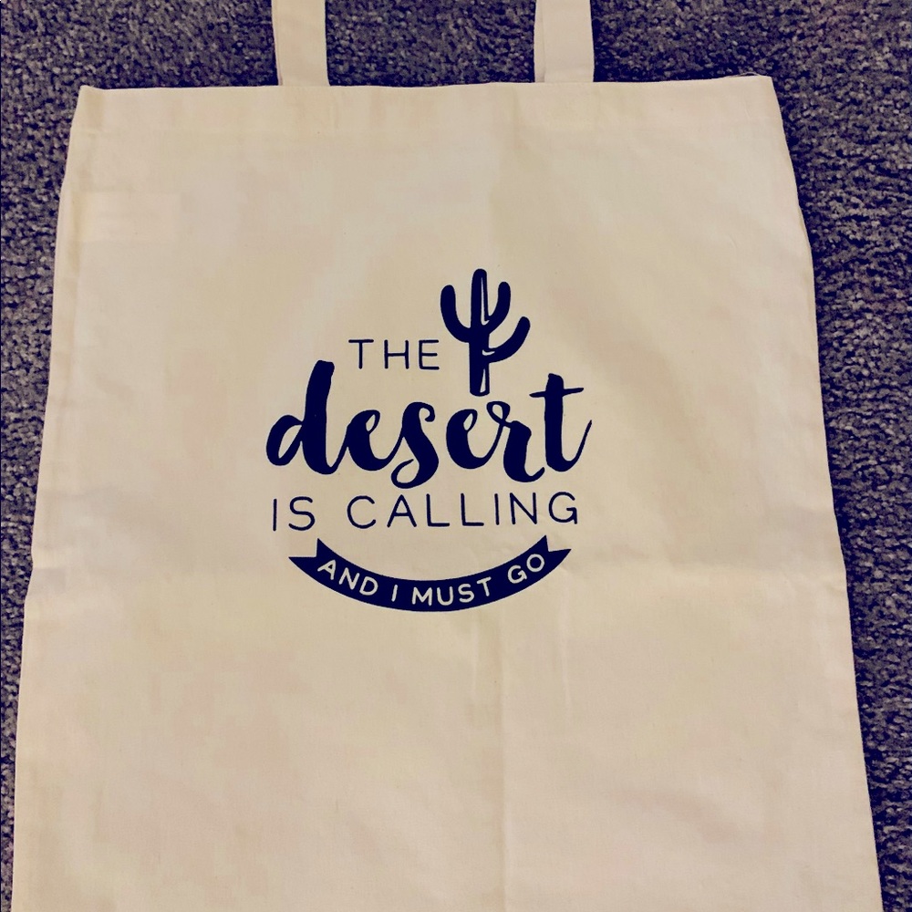 💃🏼 The Desert is calling tote bag